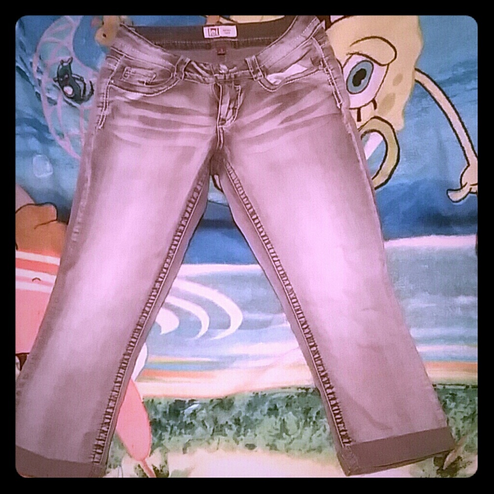 Juniors Jean Capri's